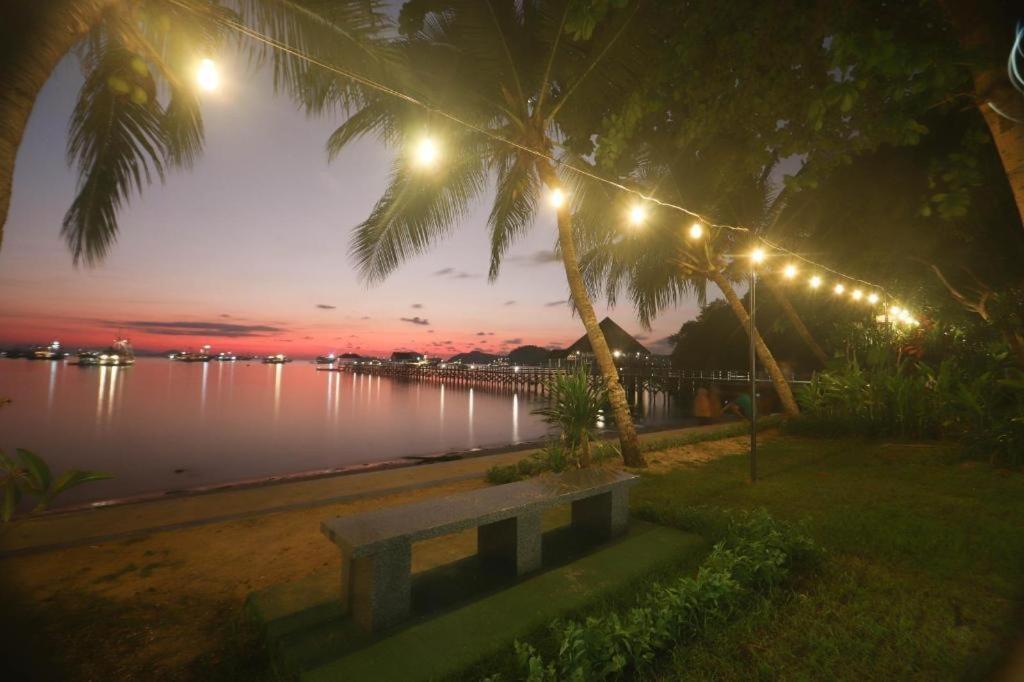 Laprima Hotel Labuan Bajo Exteriör bild
