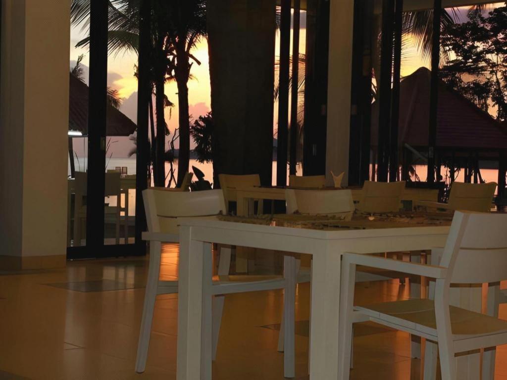 Laprima Hotel Labuan Bajo Exteriör bild