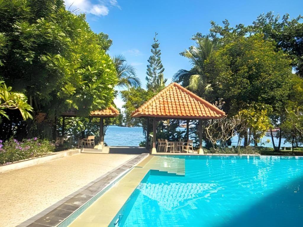 Laprima Hotel Labuan Bajo Exteriör bild